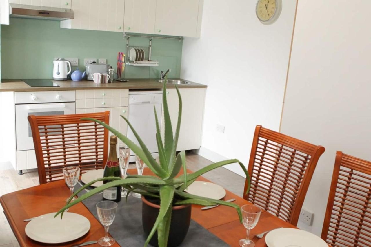 Malin View Apartments Port71 พอร์ตรัช ภายนอก รูปภาพ