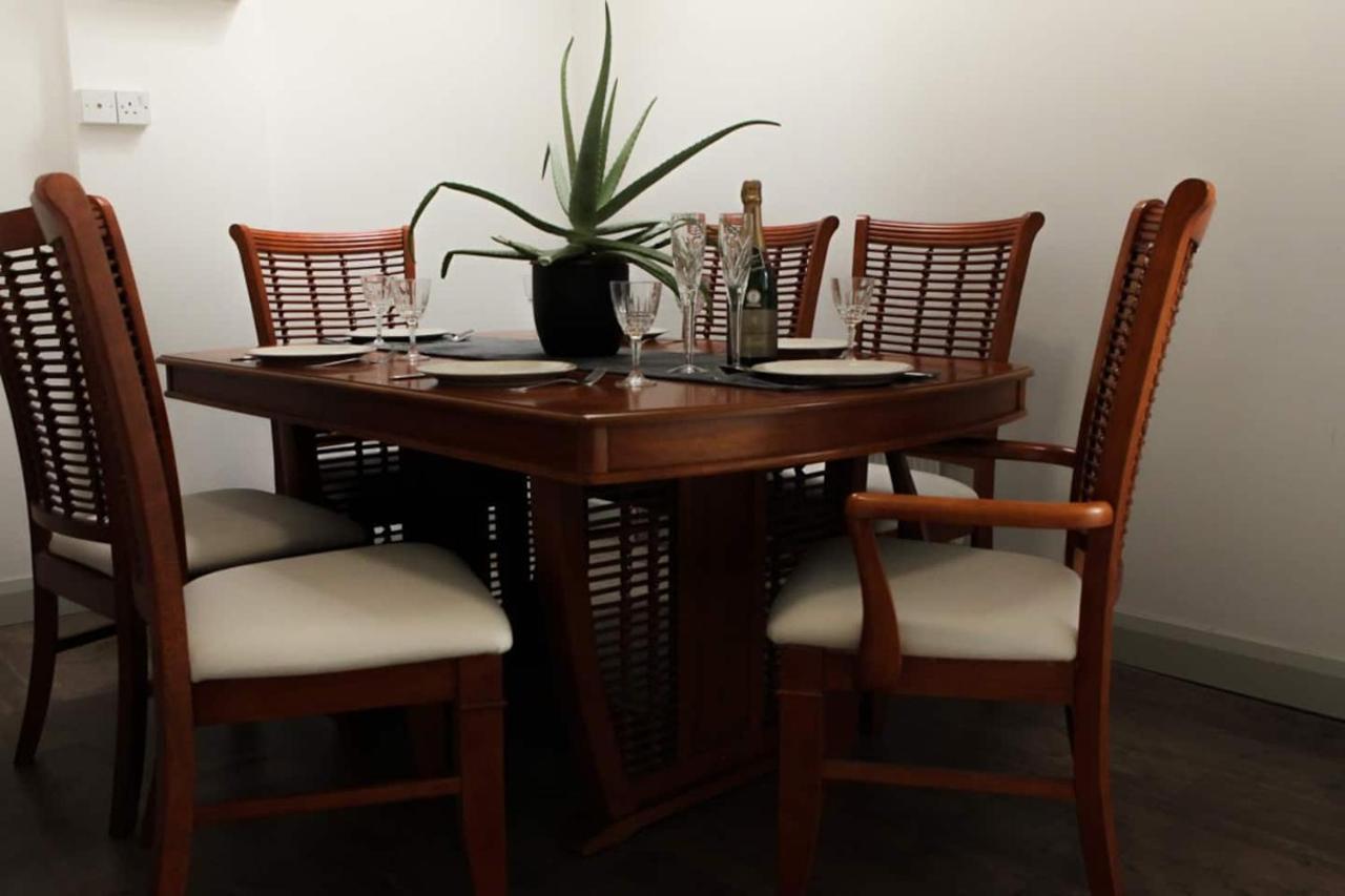 Malin View Apartments Port71 พอร์ตรัช ภายนอก รูปภาพ